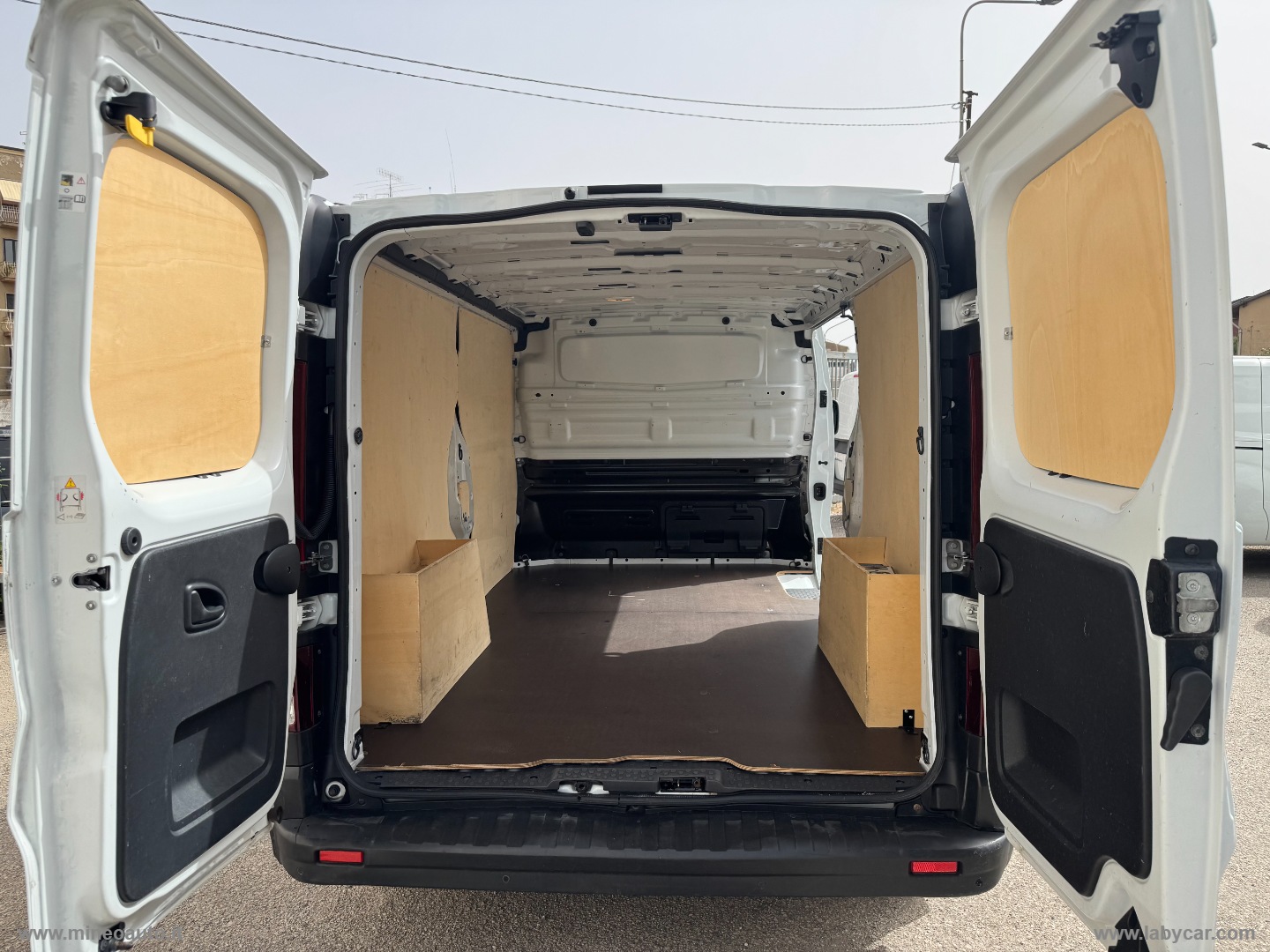 Vivaro 2.0dCi 120CV Furgone Ice anno 2020 - immagine 16