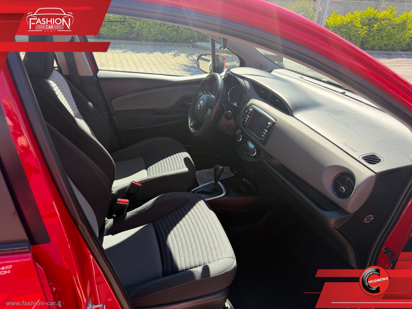 Yaris 1.5 Hybrid 5p. Lounge - immagine 16