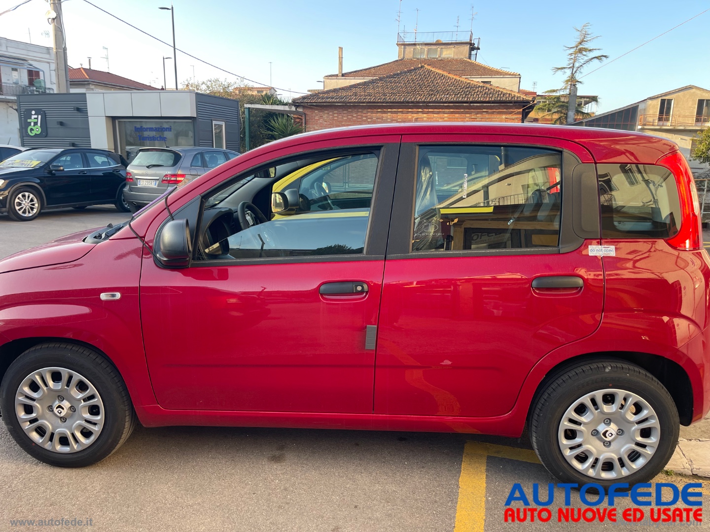 Pandina 1.0 Hybrid 65 CV Van Icon - immagine 16