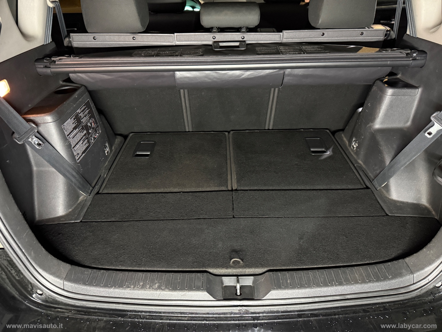 Corolla Verso 2.2 16V D-4D D-Cat 7pti 7P. - immagine 16