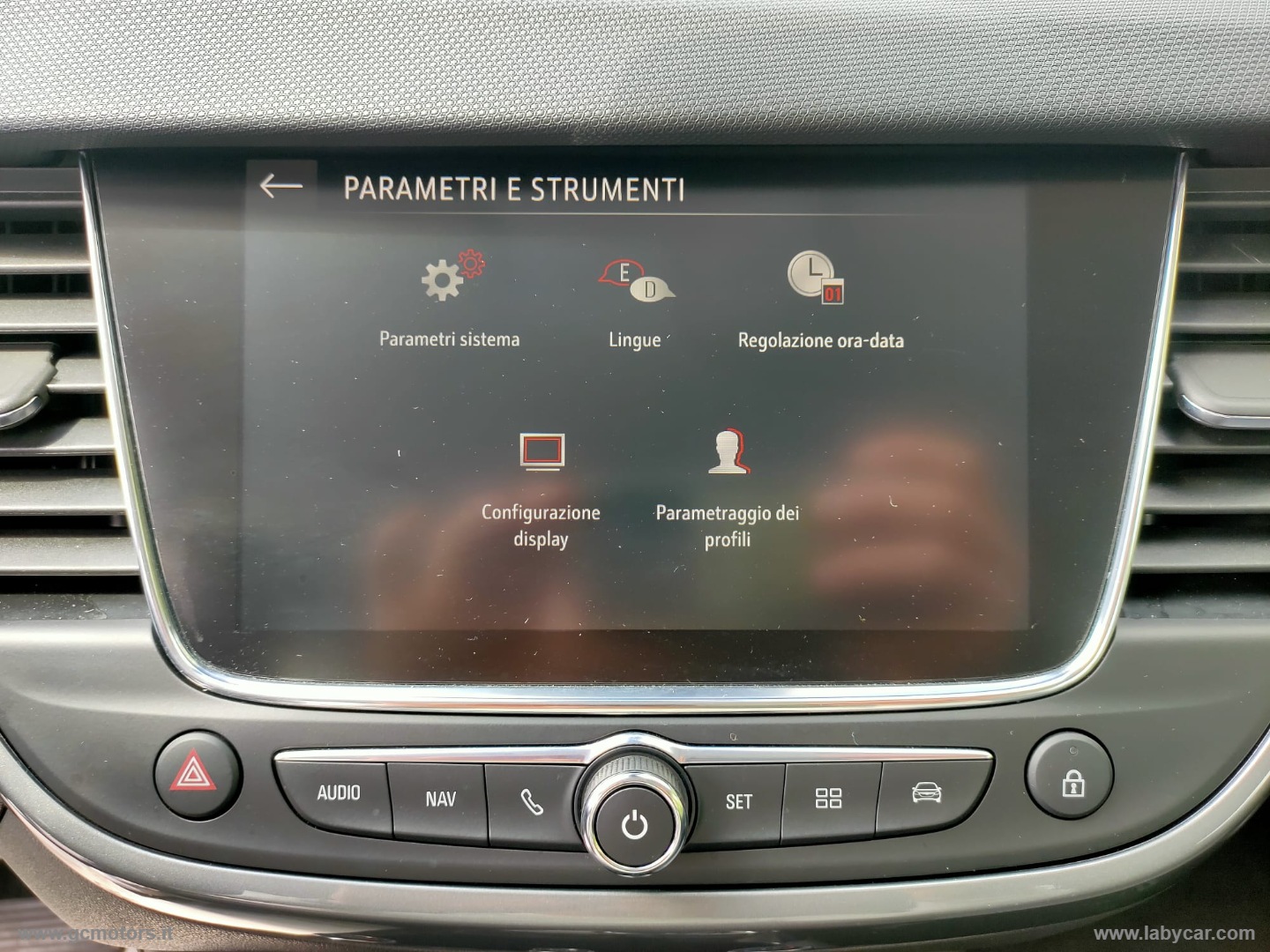 Opel Crossland Crossland 1.2 T. 12V 130CV aut.S&S Eleg. - Immagine 16