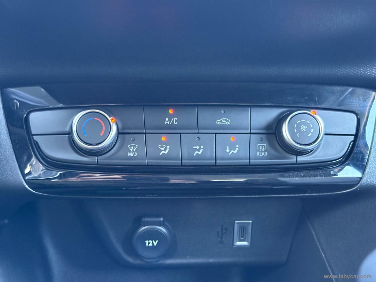 Corsa 1.2 100 CV Edition - immagine 16