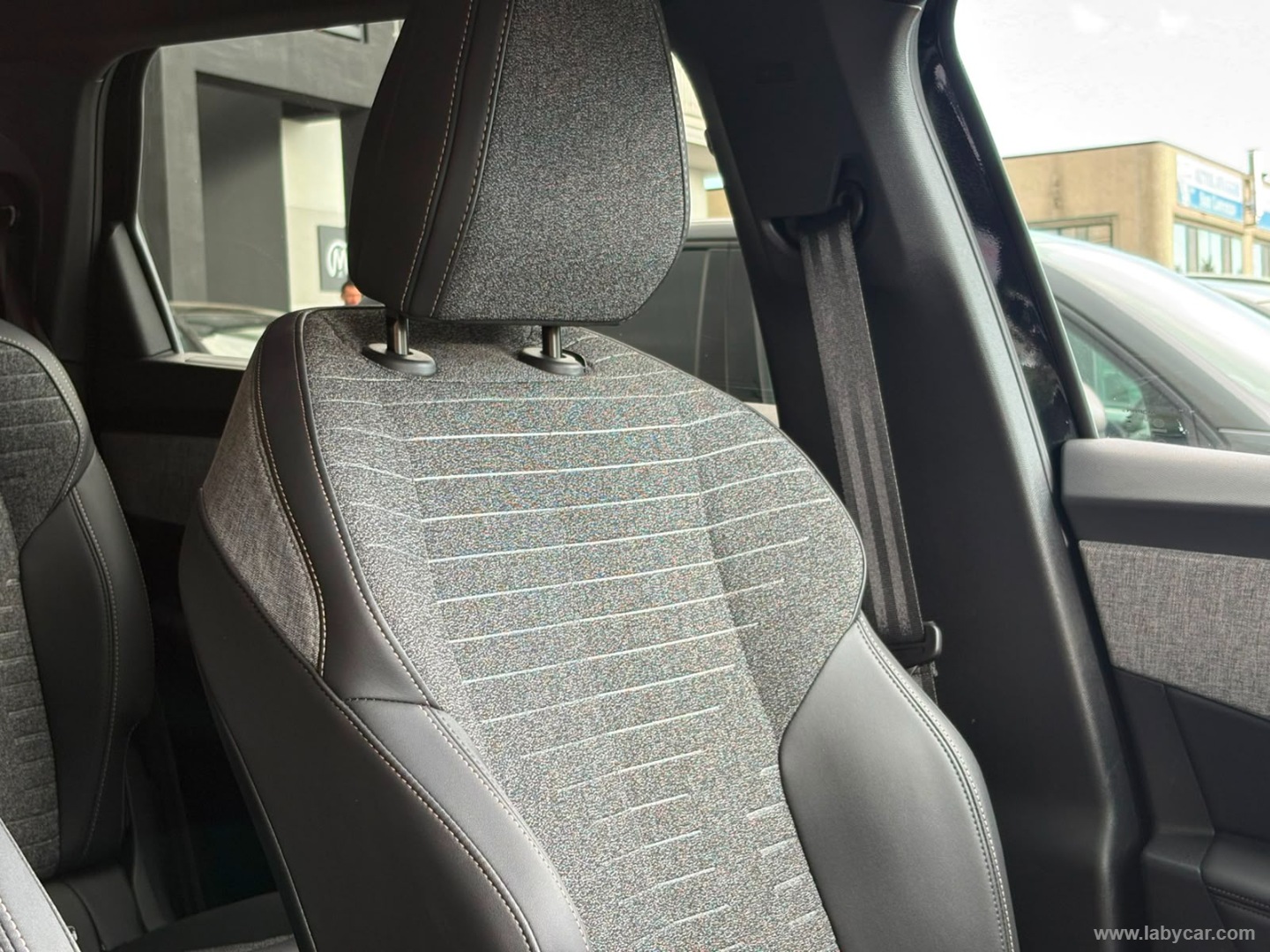 5008 Hybrid 136 e-DCS6 Allure - immagine 16