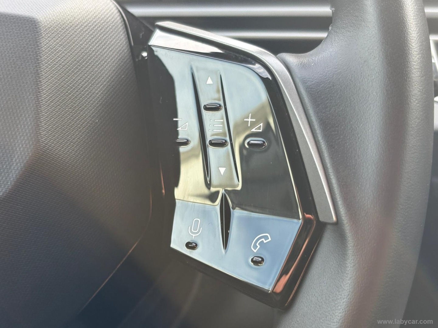 3008 Hybrid 136 e-DCS6 Allure - immagine 16