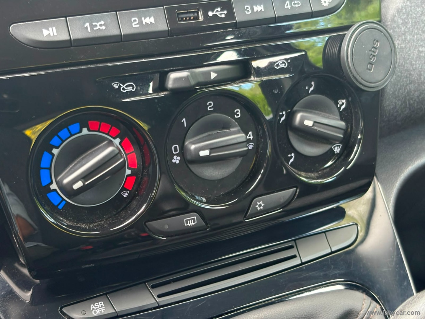 Ypsilon 1.2 69 CV 5p. GPL Ecochic Ele. - immagine 16