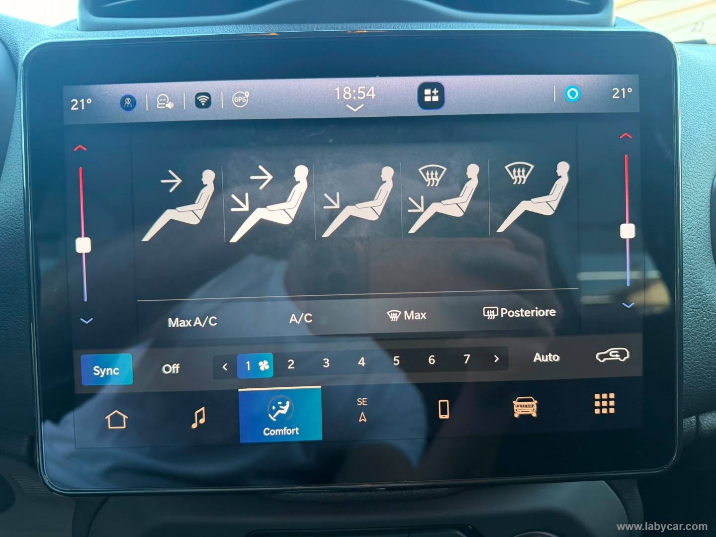 Jeep Renegade 1.5 T4 MHEV Altitude - Immagine 16