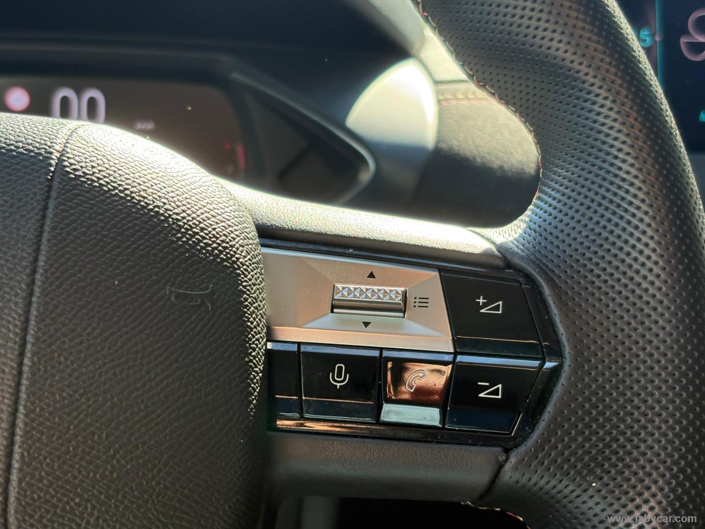 DS AUTOMOBILES DS 3 Crossback 3 PureTech 100 Performance Line - Immagine 16