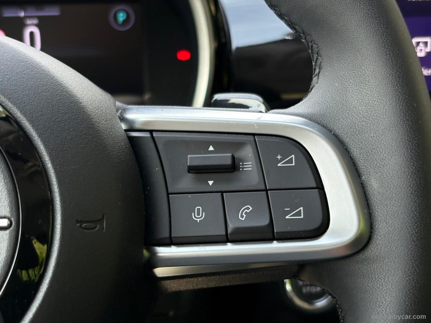 Fiat 600 Hybrid 145 CV DCT MHEV Icon - Immagine 16