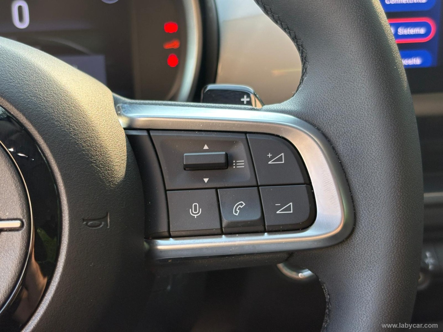 Fiat 600 Hybrid 145 CV DCT MHEV Icon - Immagine 16