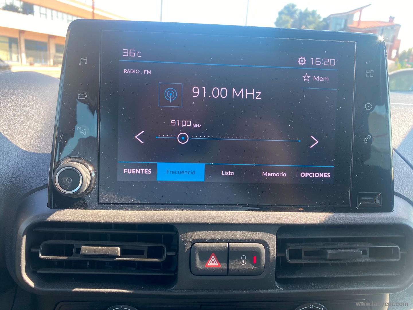 Citroën BERLINGO BlueHDi 100 S&S Combi Live - Immagine 16