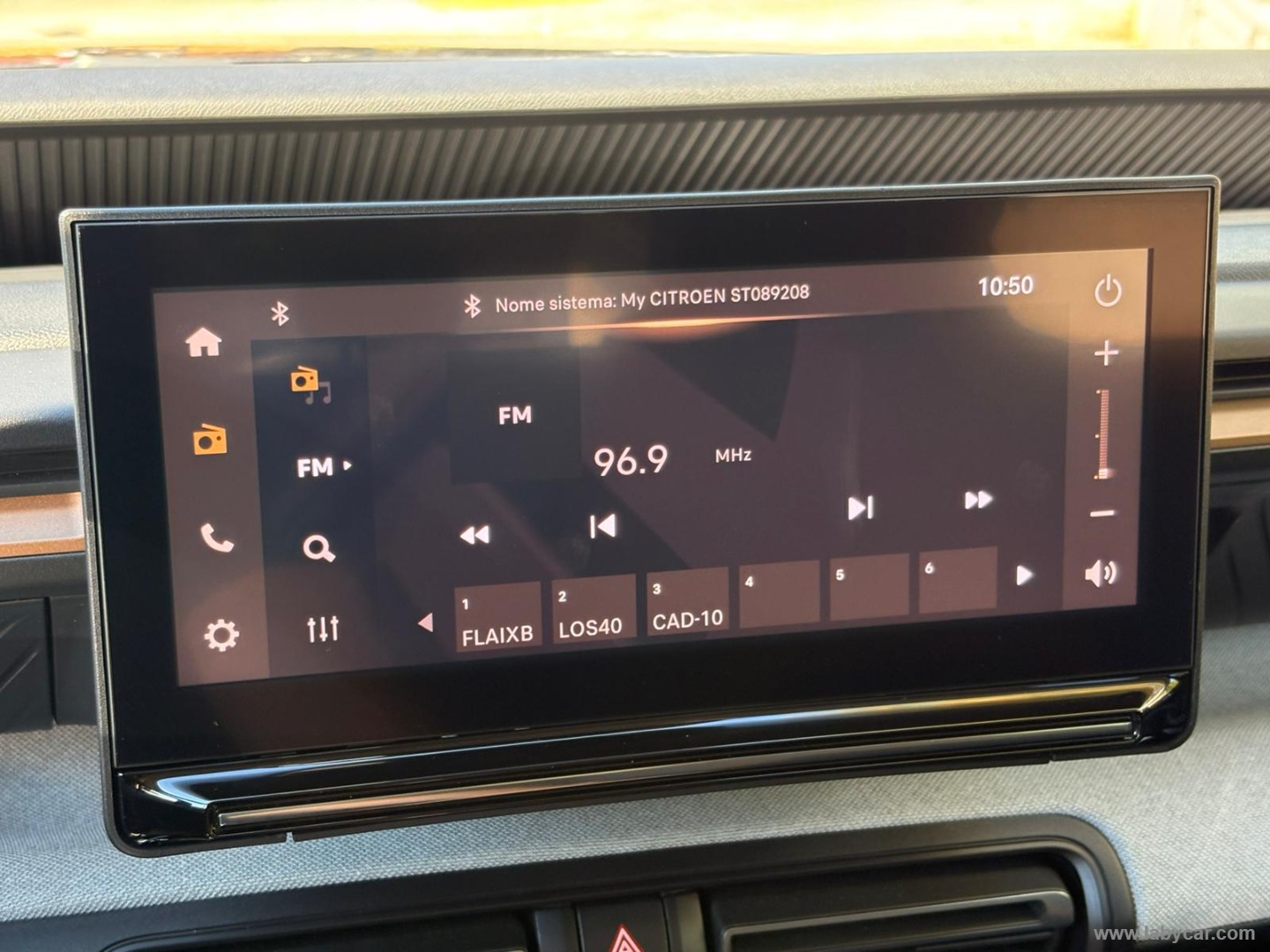 Citroën C3 Aircross PureTech Turbo 100 Plus - Immagine 16