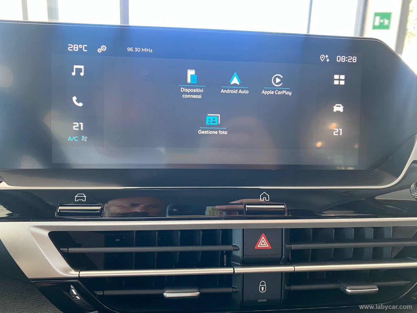 Citroën C4 Hybrid 110 e-DCS6 You - Immagine 16