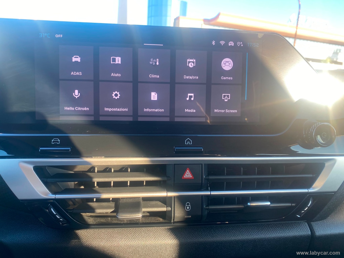 Citroën C4 Hybrid 145 e-DCS6 Plus - Immagine 16