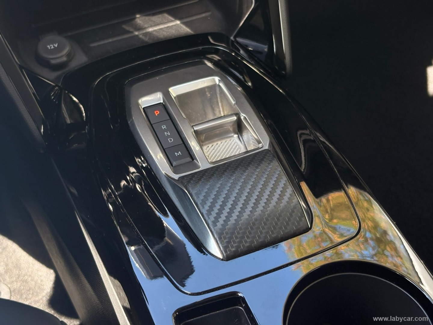 Peugeot 208 Hybrid 110 e-DCS6 Allure - Immagine 16