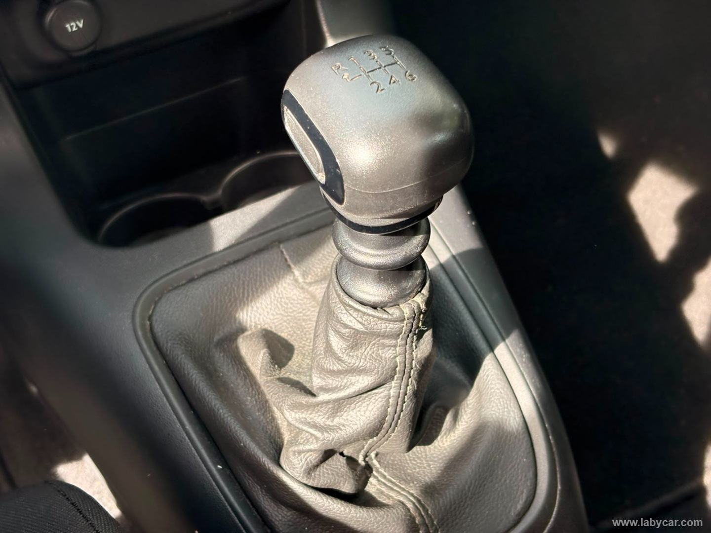 Citroën C3 BlueHDi 100 S&S Feel - Immagine 16