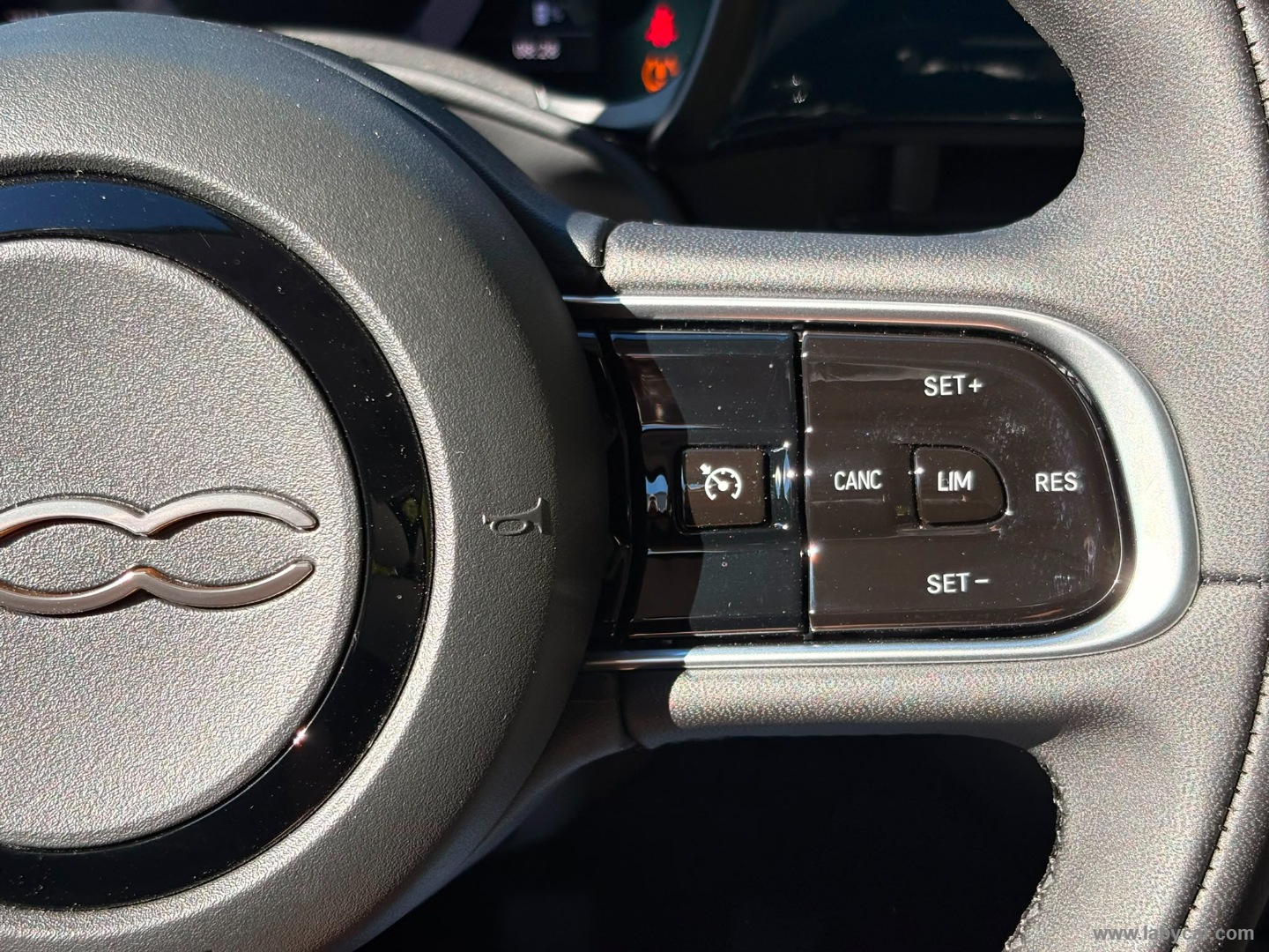 Fiat 500 Berlina Hybrid Icon - Immagine 16