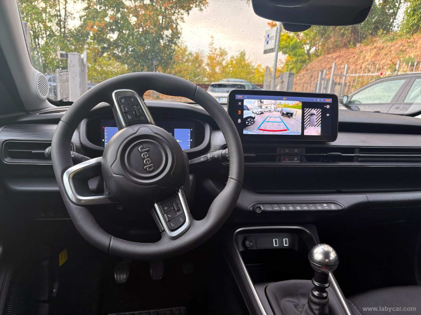 Jeep Avenger 1.2 Turbo Altitude - Immagine 16