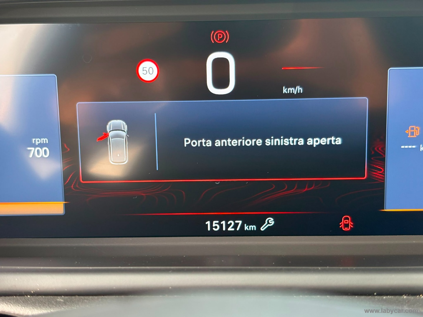 Jeep Avenger 1.2 Turbo Altitude - Immagine 16