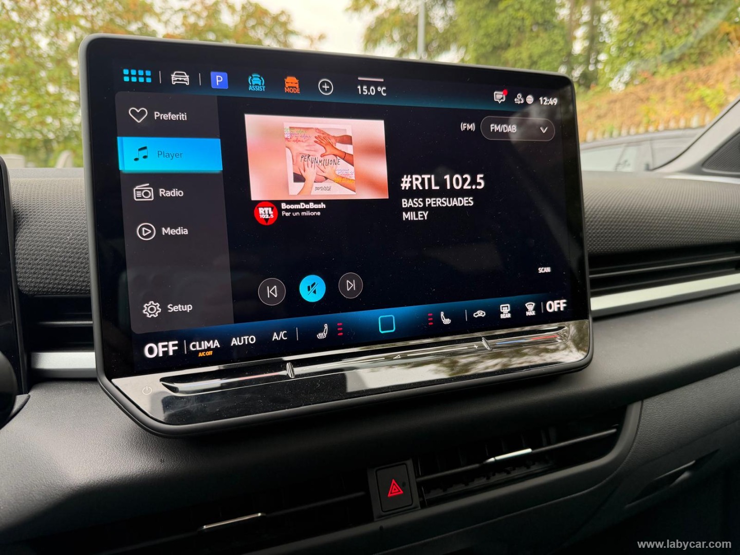 Volkswagen T-Roc 1.5 eTSI ACT 150 CV DSG R-Line - Immagine 16