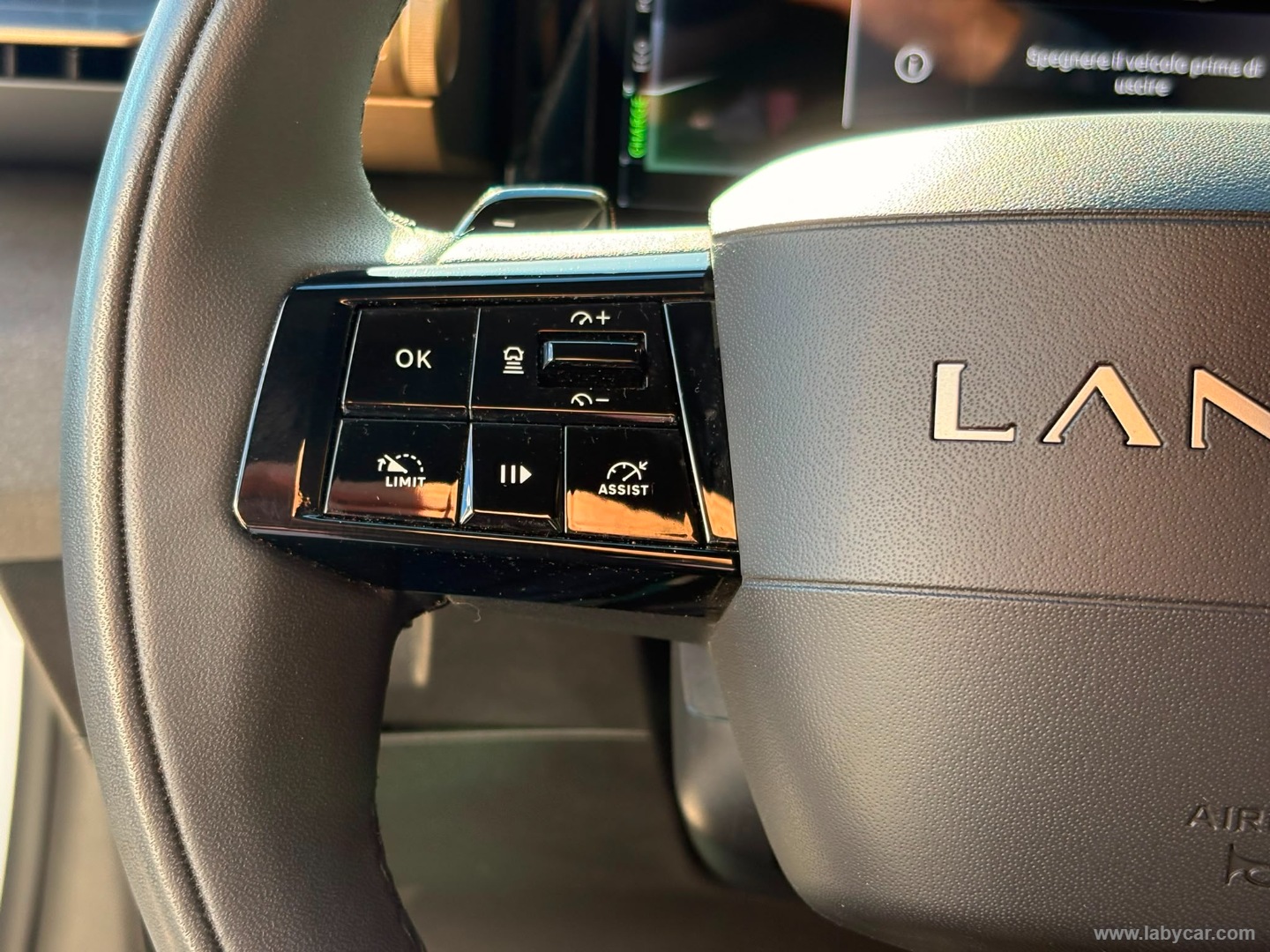 Lancia Ypsilon Hybrid e-DCT LX - Immagine 16