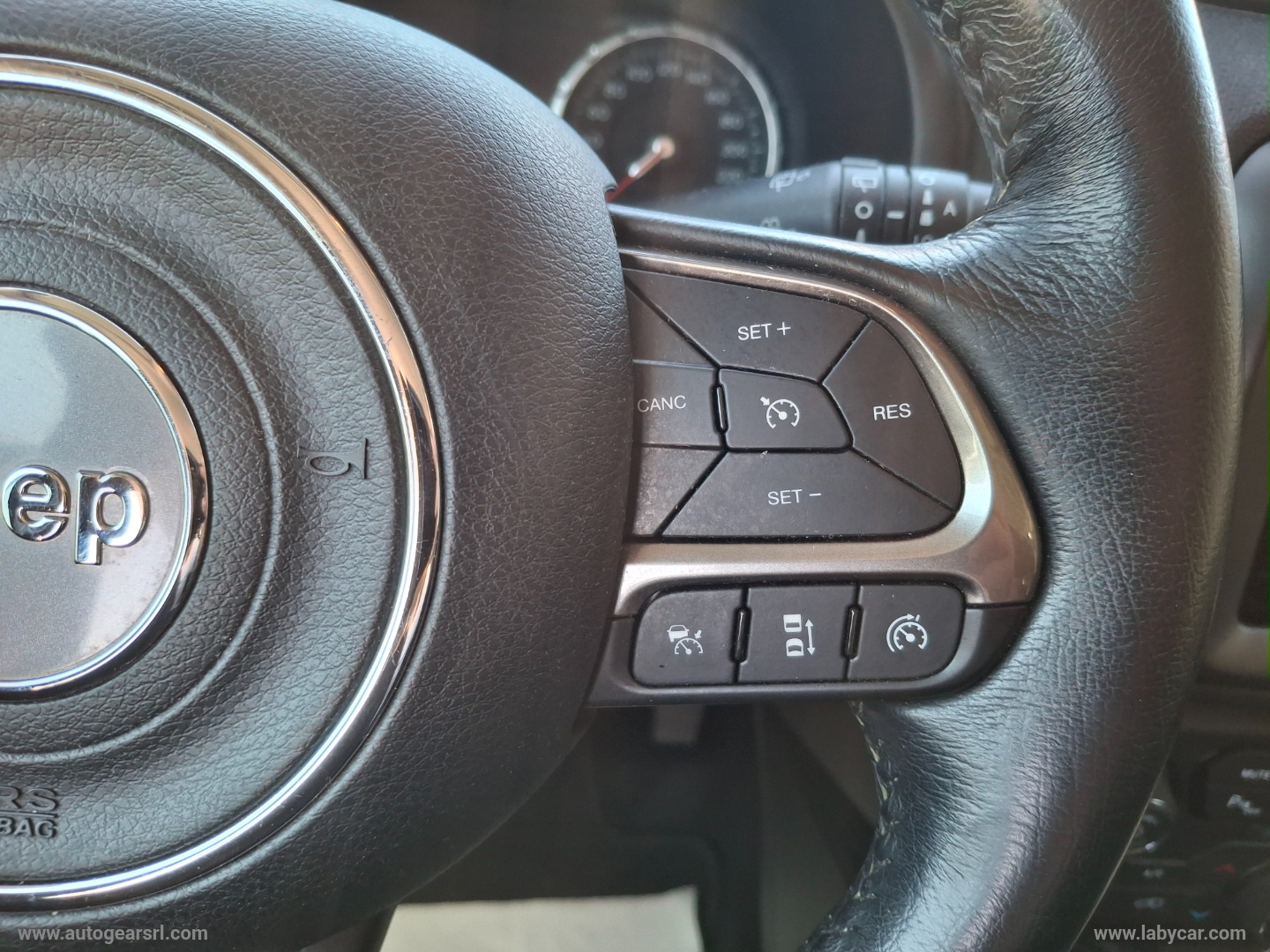 Renegade 2.0 Mjt 140CV 4WD Limited 35.000KM 2019 - immagine 16