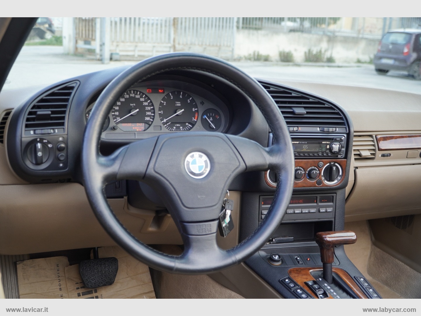 325i Cabrio - immagine 16