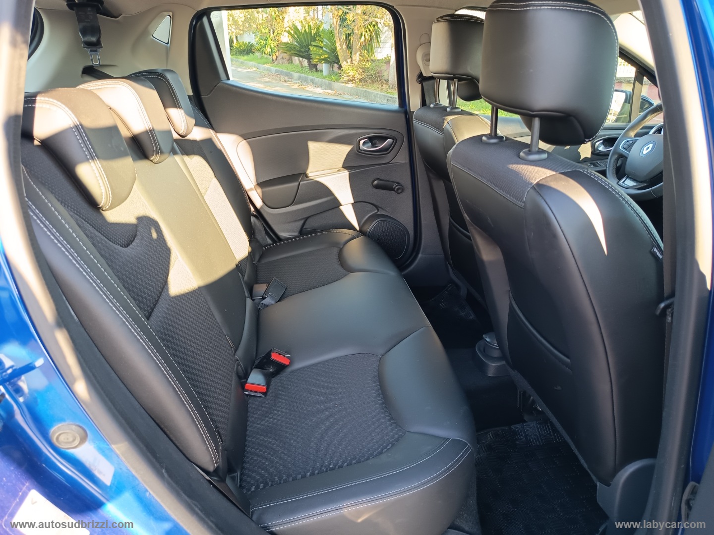 Clio TCe 12V 90 CV S&S 5p. Energy Duel - immagine 16