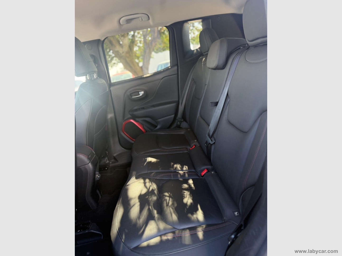 Renegade 2.0 Mjt 170CV 4WD Tr.hawk - immagine 16