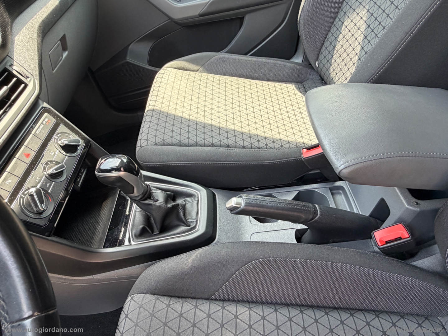 T-Cross 1.0 TSI 110 CV DSG Advanced - immagine 16