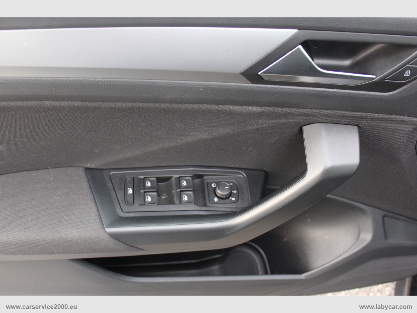 T-Roc 2.0 TDI SCR 150 CV DSG Life - immagine 16