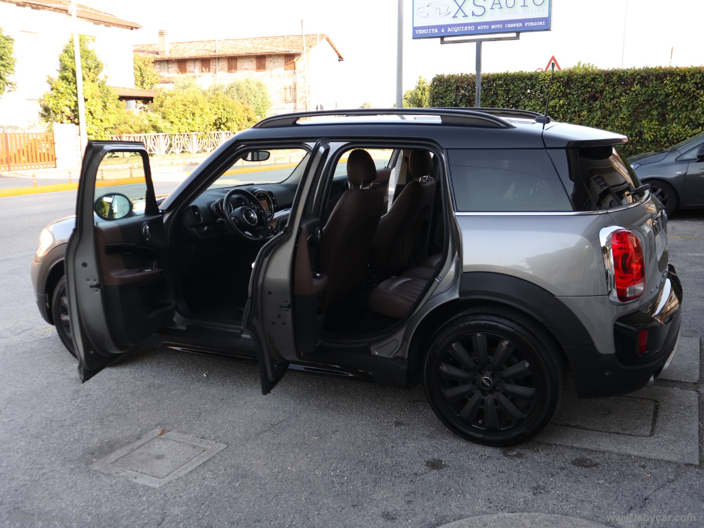 Mini Cooper SD Business Countryman ALL4 - immagine 16