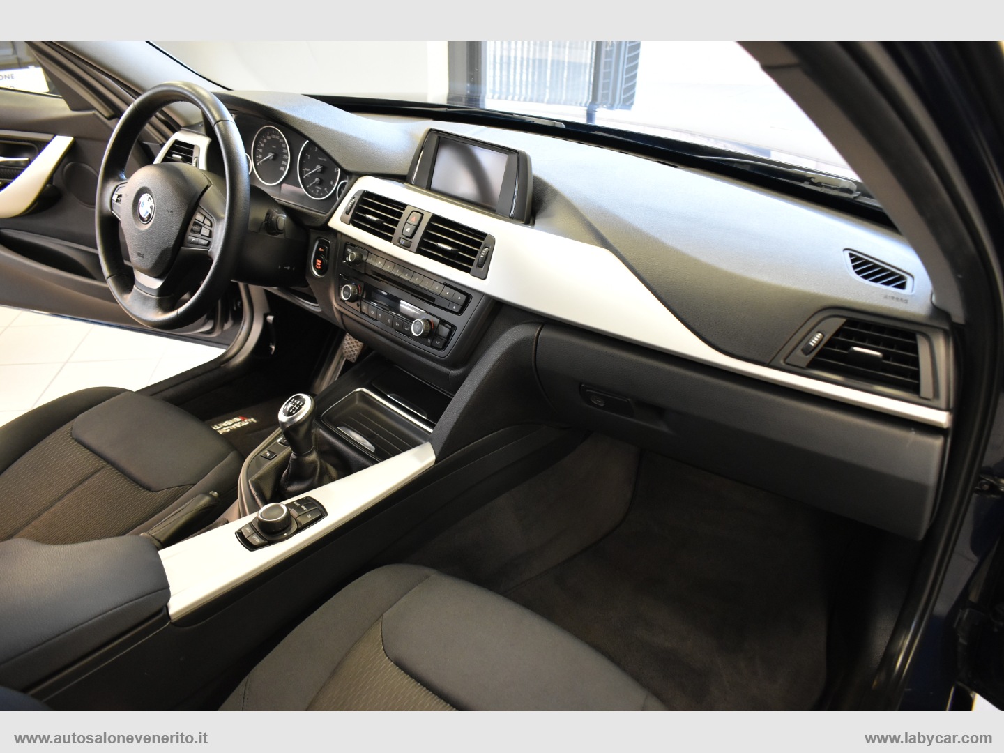 316d Touring Modern - immagine 16