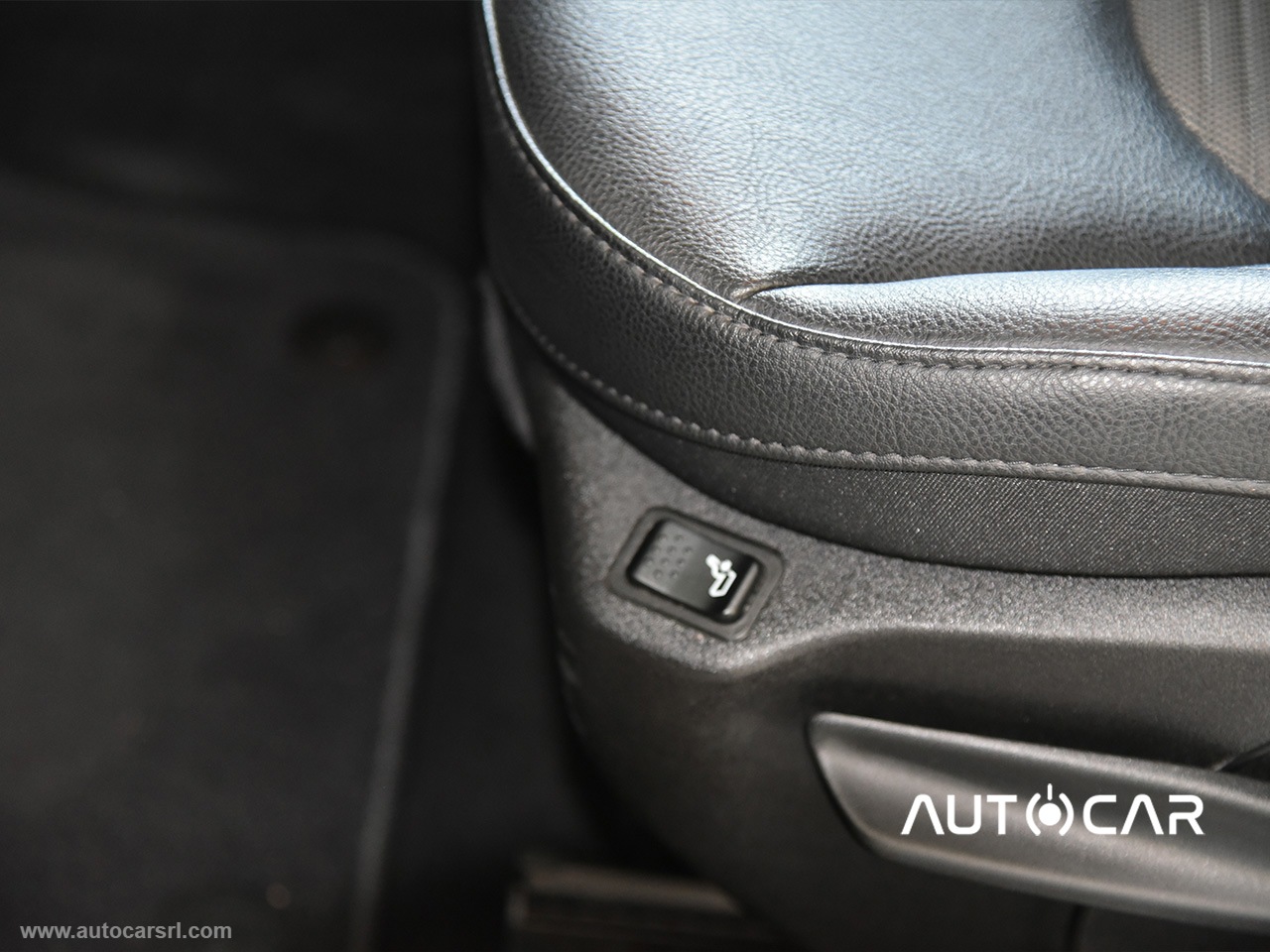 Compass 1.6 Mjt II 2WD Limited - immagine 16