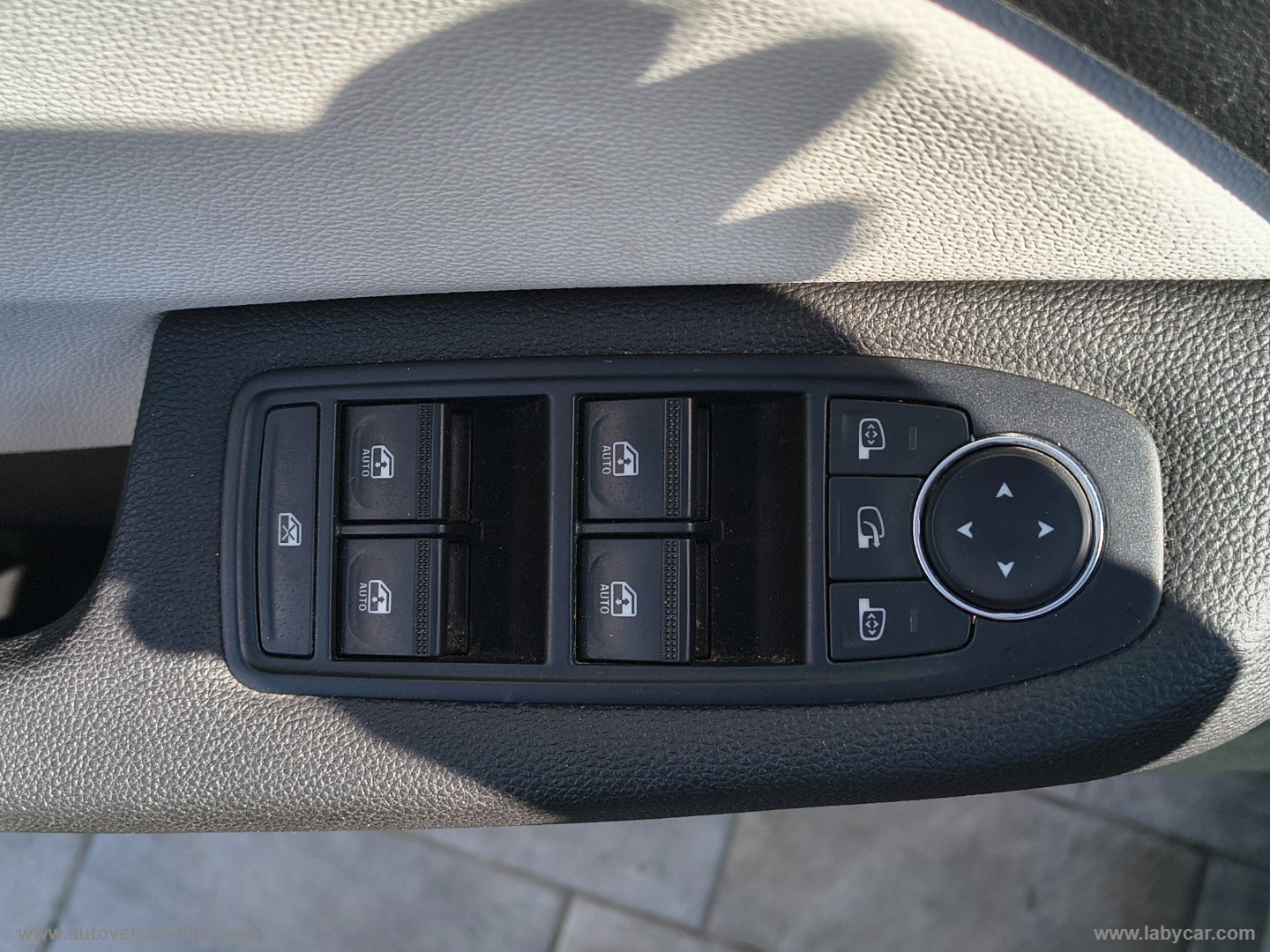Clio TCe 100 CV GPL Techno - immagine 16