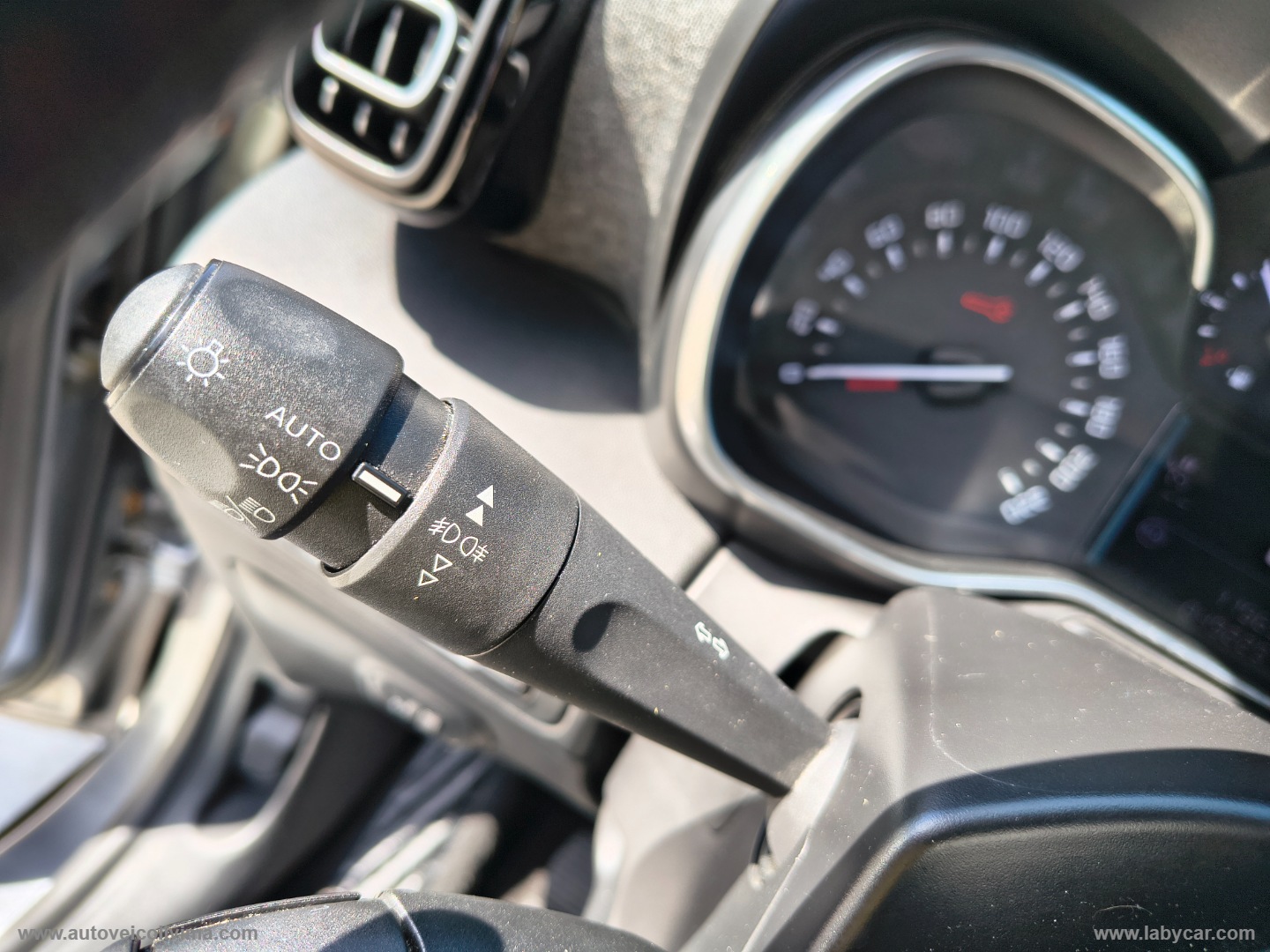 C3 Aircross BlueHDi 110 S&S Shine Pack - immagine 16