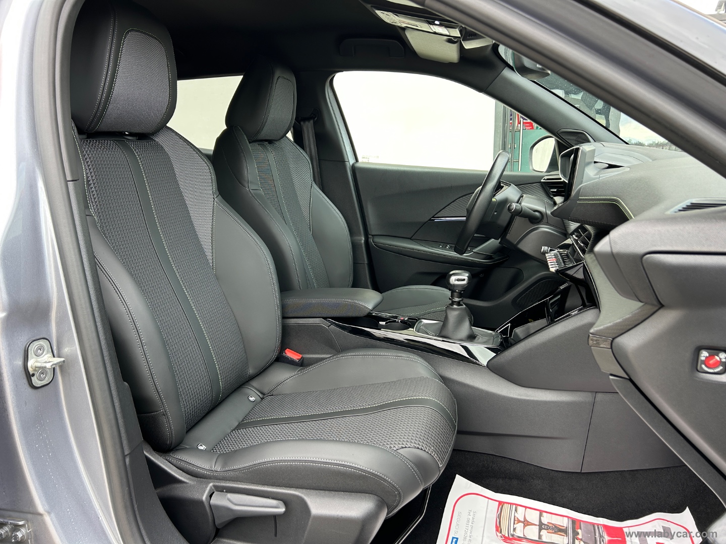 2008 BlueHDi 110 S&S GT - immagine 16