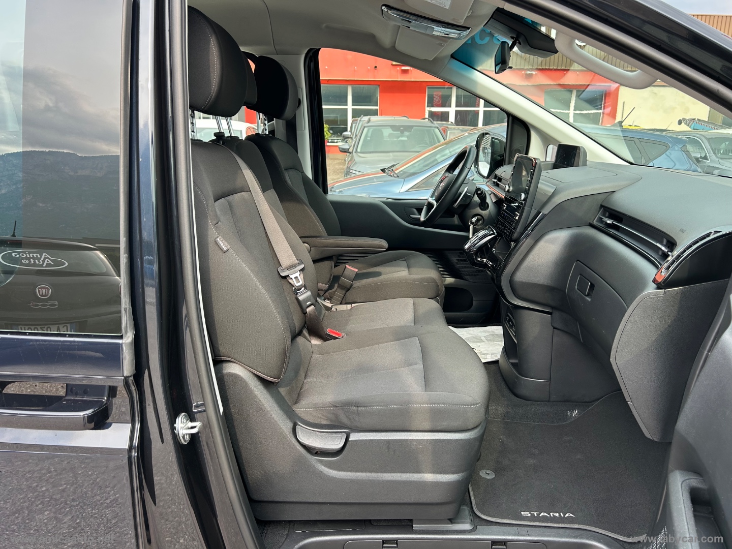 Staria 2.2 AT 2WD 9 posti Wagon DIESEL - immagine 16