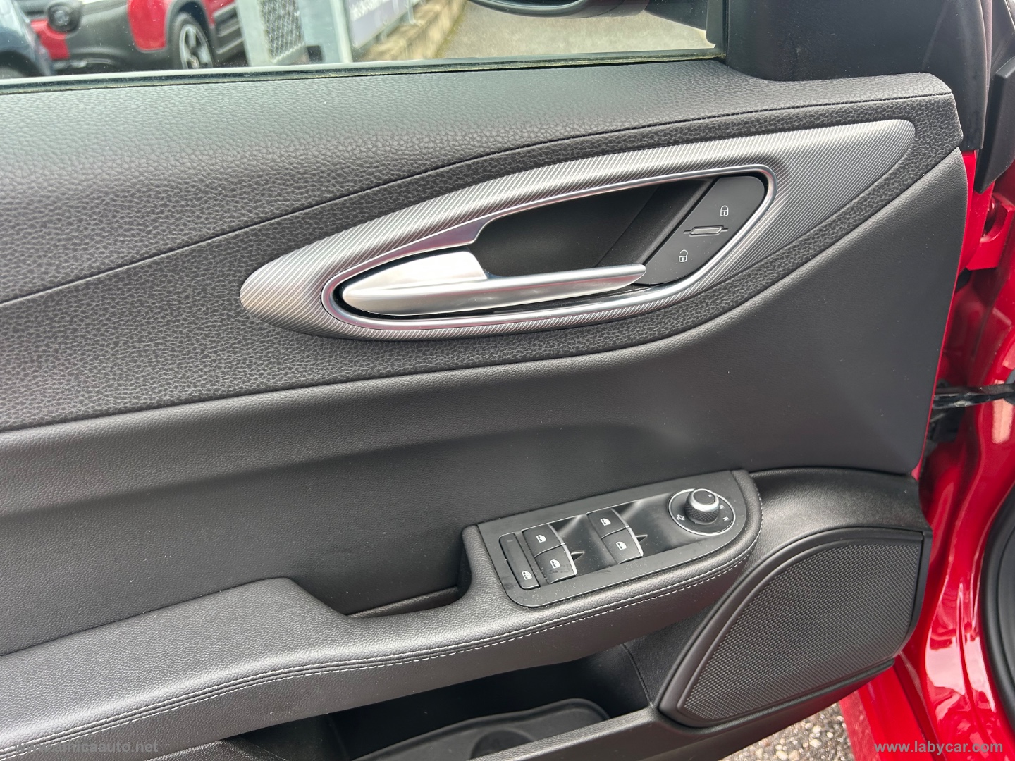 Giulia 2.0 Turbo 280CV AT8 AWD Q4 Veloce - immagine 16