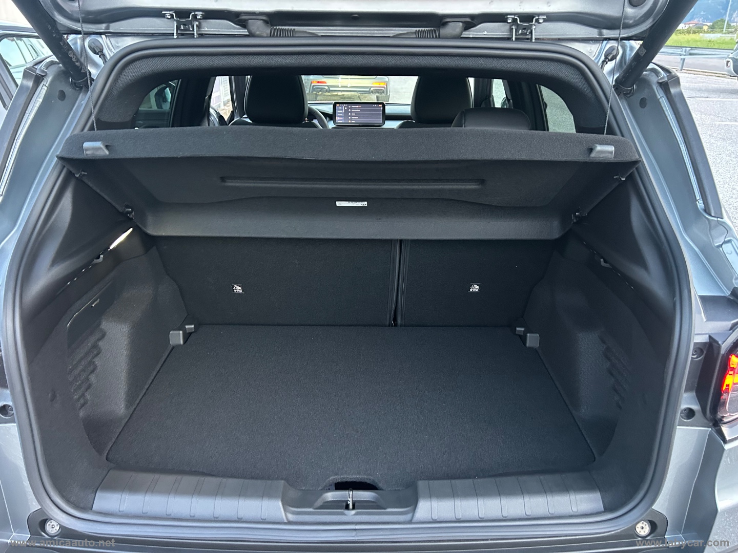 Avenger 1.2 Turbo 110CV e-Hybr. Summit VERNICE BICOLORE GRIGIO GRANITE/TETTO NERO - immagine 16