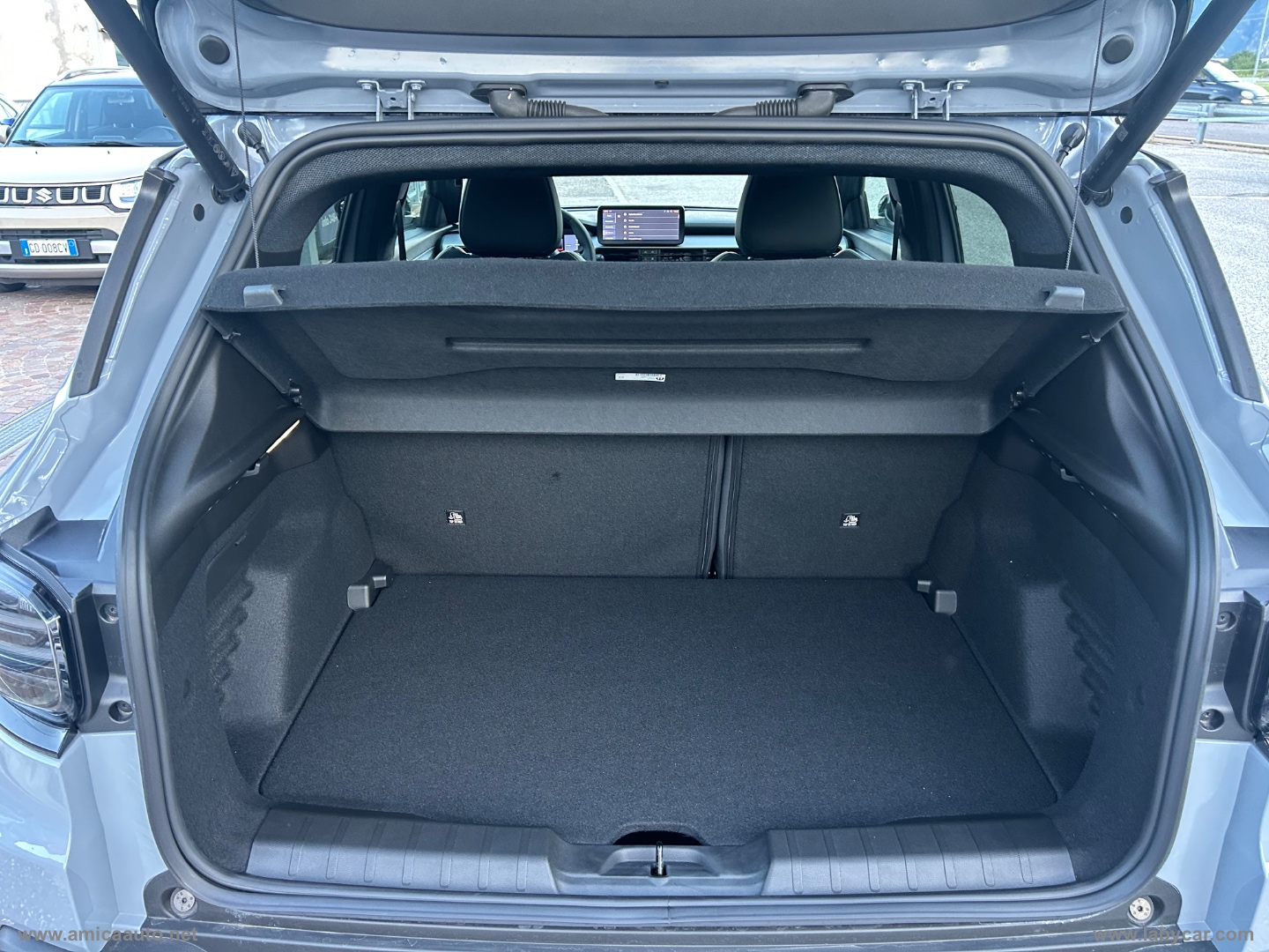 Avenger 1.2 Turbo 110CV e-Hybr. Summit VERNICE BICOLORE GRIGIO STORM/TETTO NERO - immagine 16