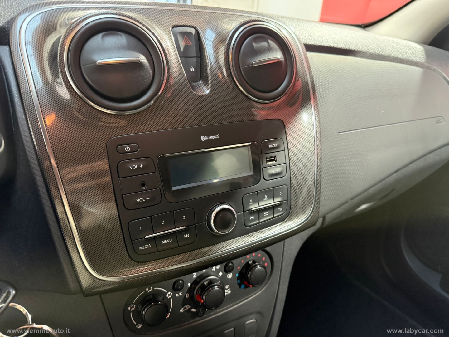 Sandero Stepway 1.0 SCe 75CV Access - immagine 16