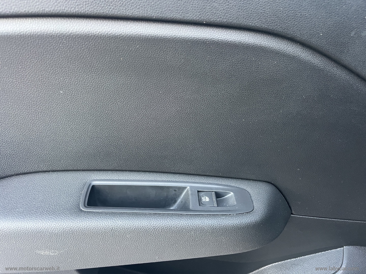 Clio Full Hybrid E-Tech 145 CV Techno - immagine 16