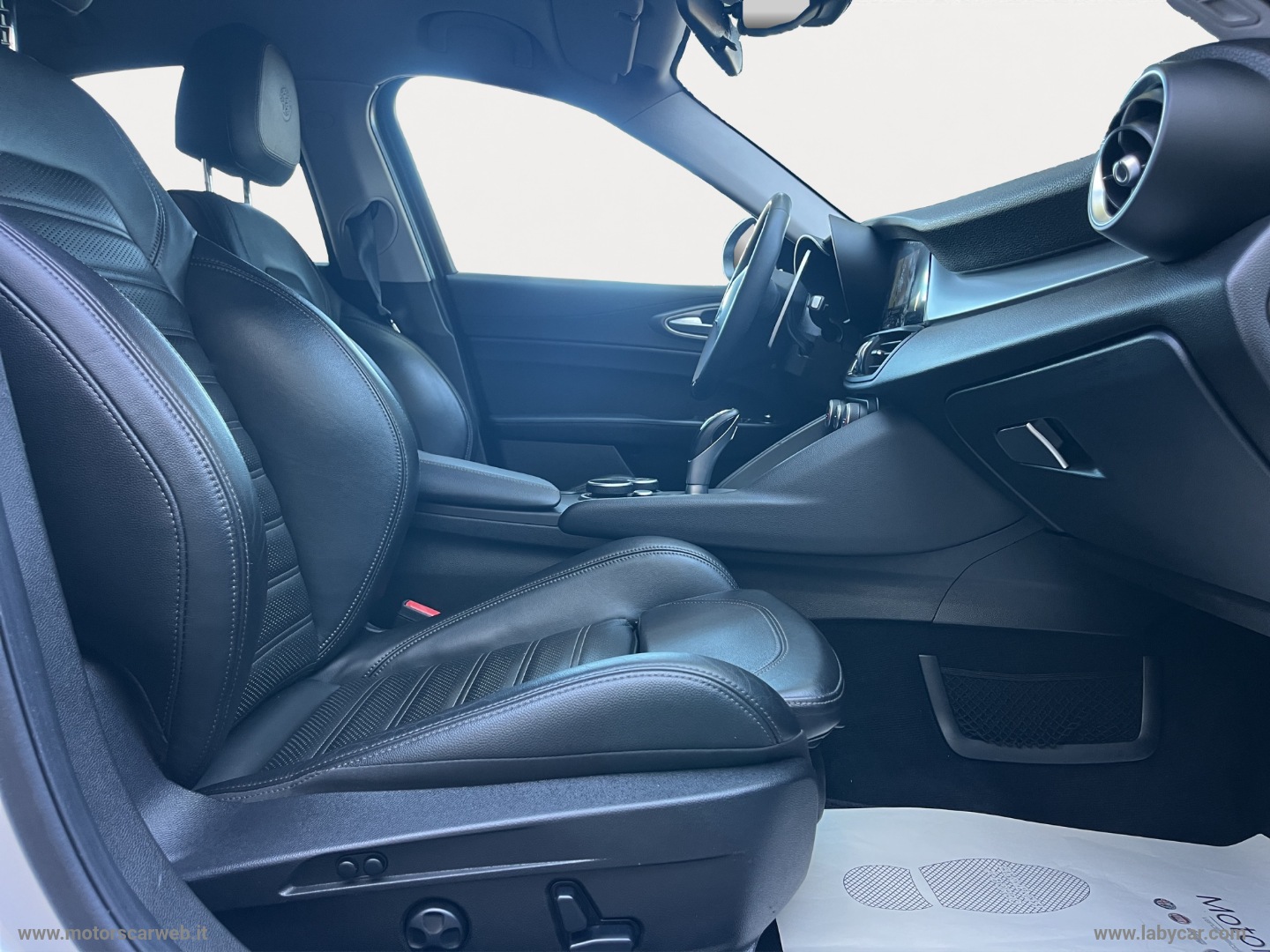 Giulia 2.2 TD 210 CV AT8 AWD Q4 Veloce - immagine 16