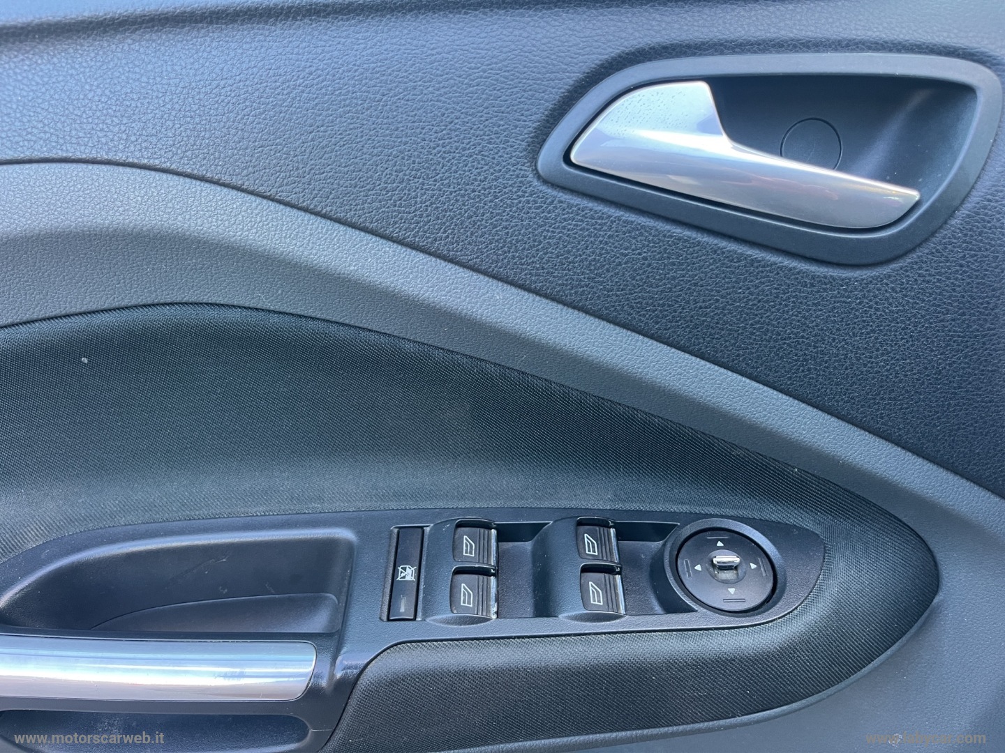 C-Max 1.6 TDCi 115 CV Plus - immagine 16