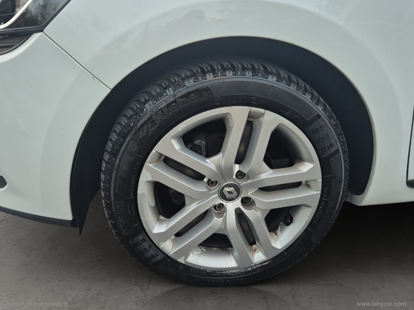 Clio dCi 8V 75 CV S&S 5p. Energy Zen - immagine 16