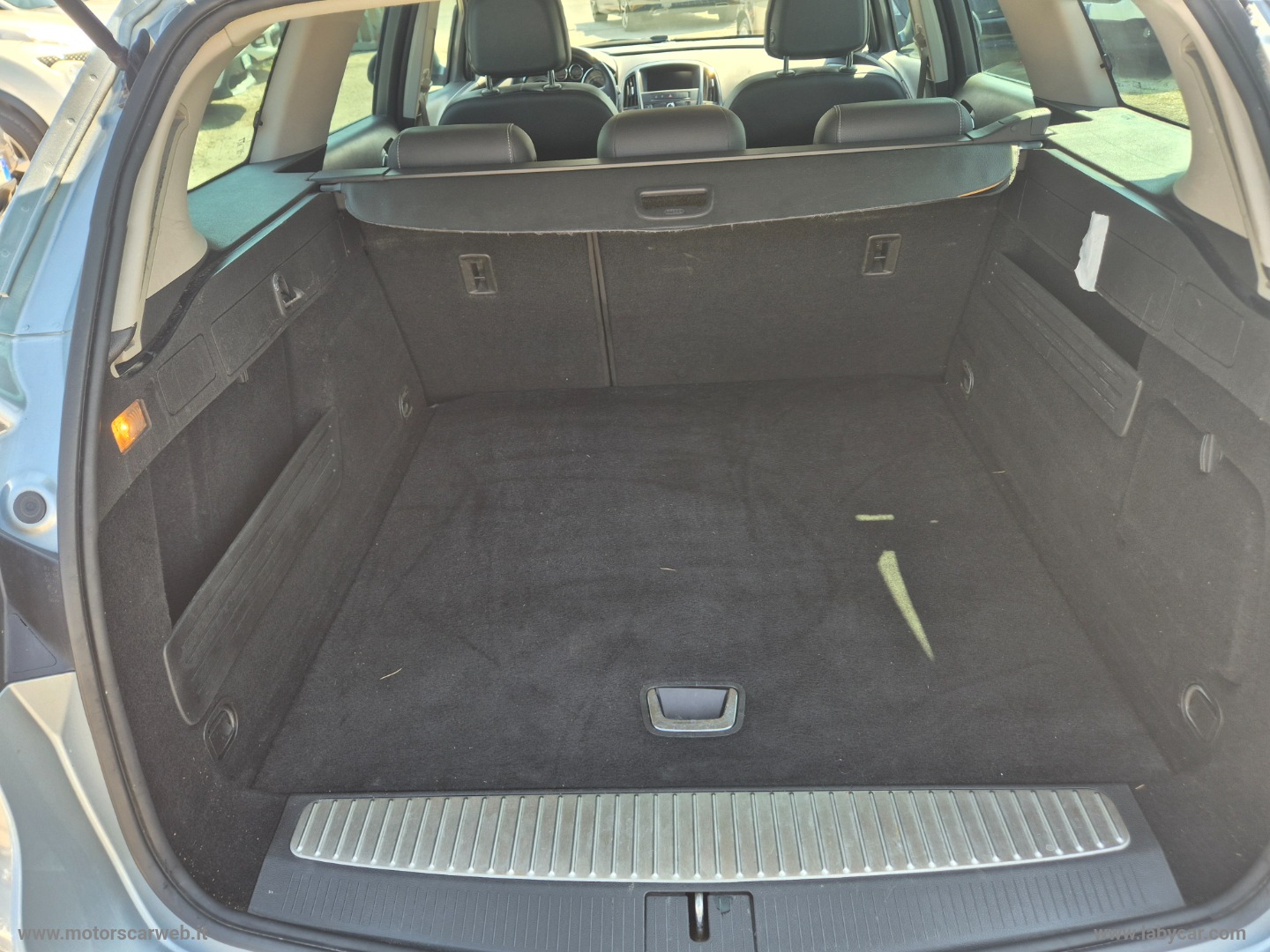 Astra 1.7 CDTI 130 CV ST Cosmo - immagine 16