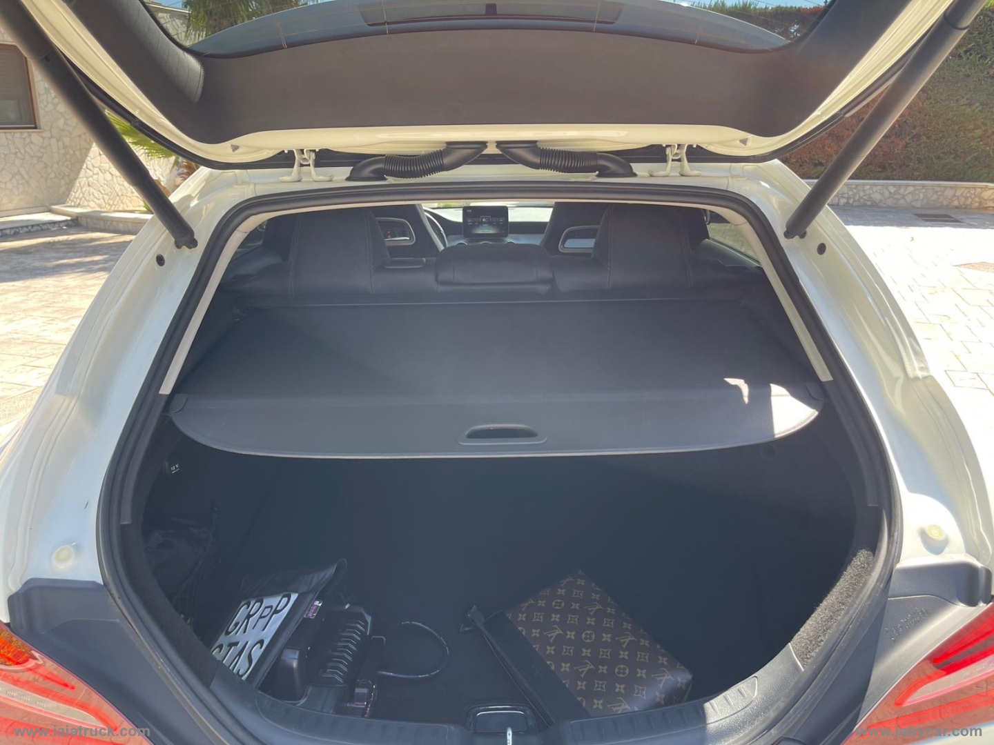 CLA 200 d Aut. Shooting Brake Sport - immagine 16