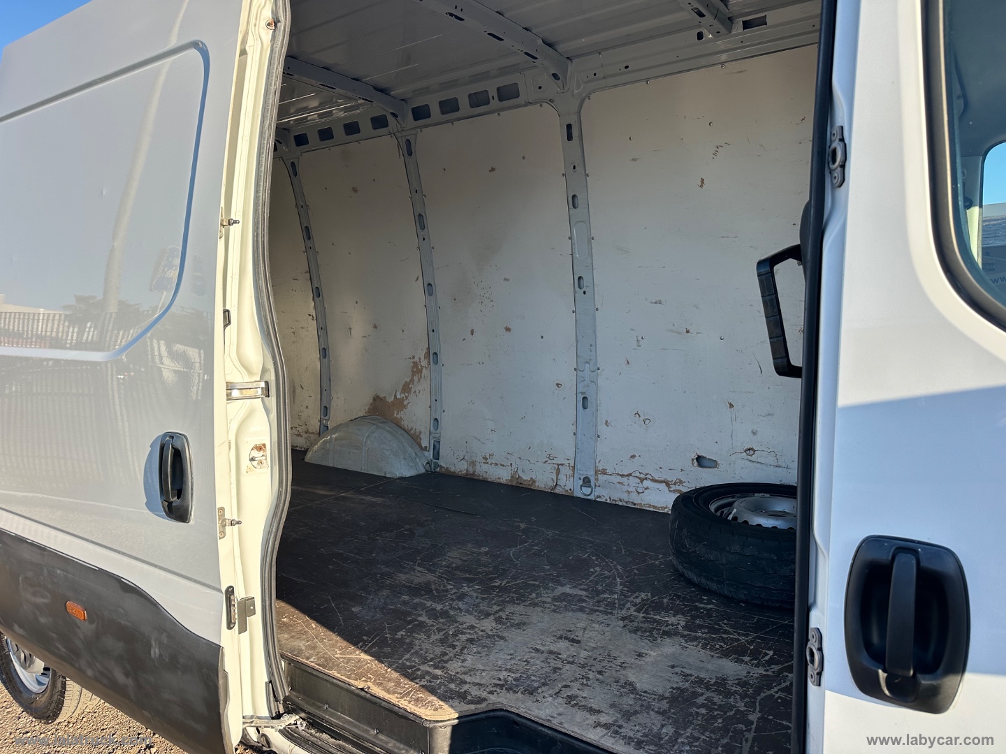 Daily 33S14S 2.3FURGONE MAXI VOLUME HI-MATIC - immagine 16