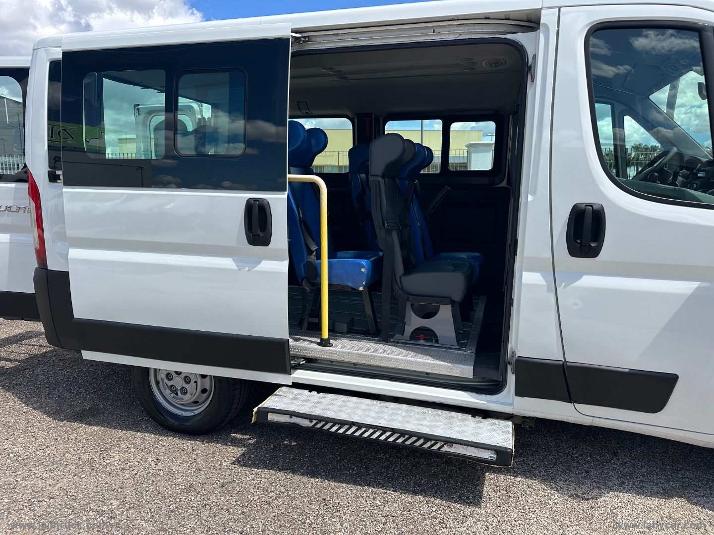 Ducato 2.3 MJT 120CV 9 POSTI E RAMPA DISABILI ELETTRICA - immagine 16