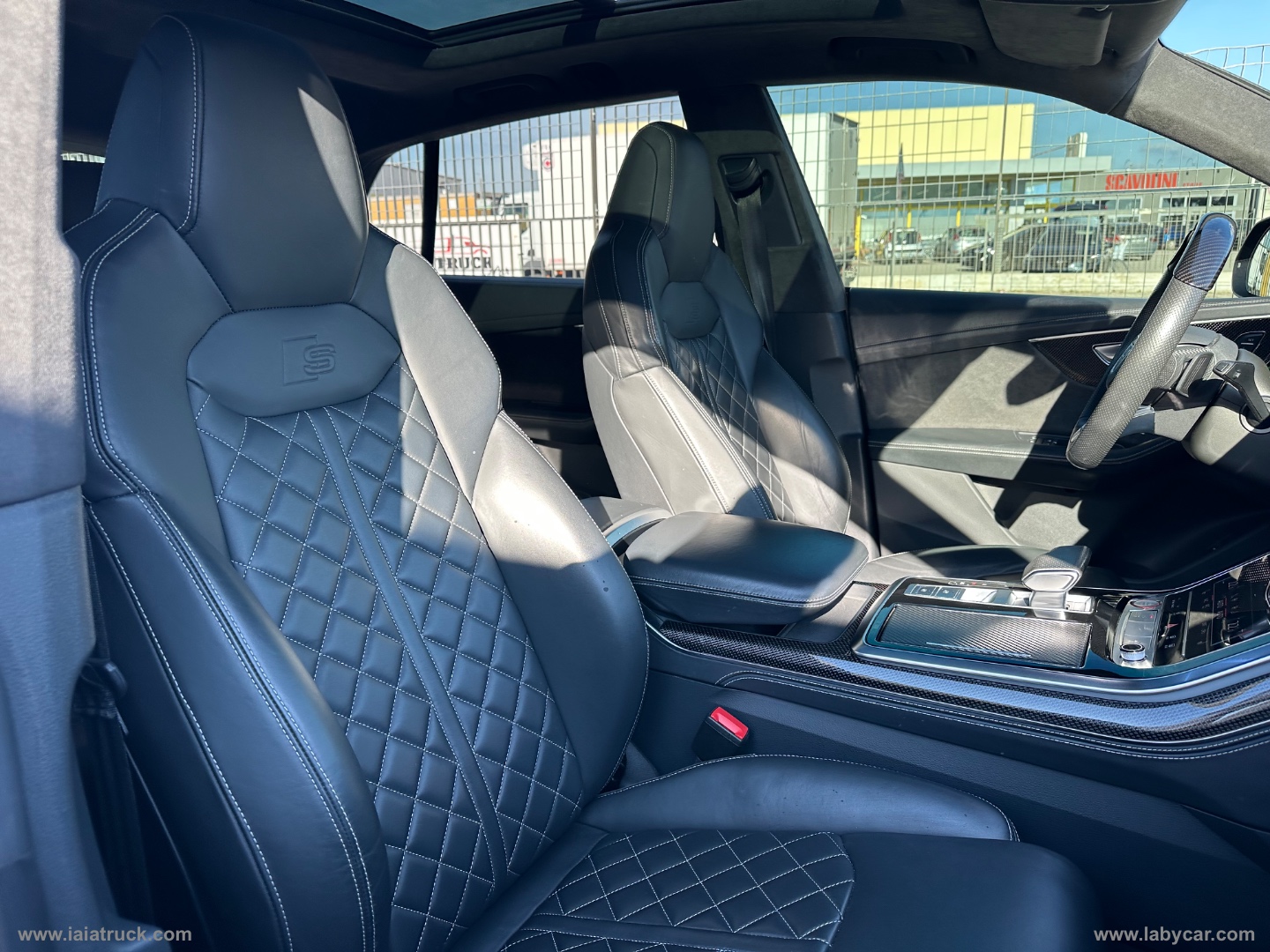 SQ8 TDI quattro tiptronic TOTAL BLACK CARBONI - immagine 16